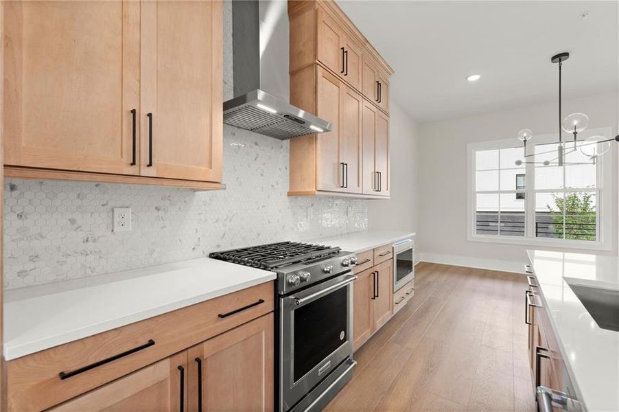 Furnished interior view inside a new home in , Alpharetta (Image 13).
