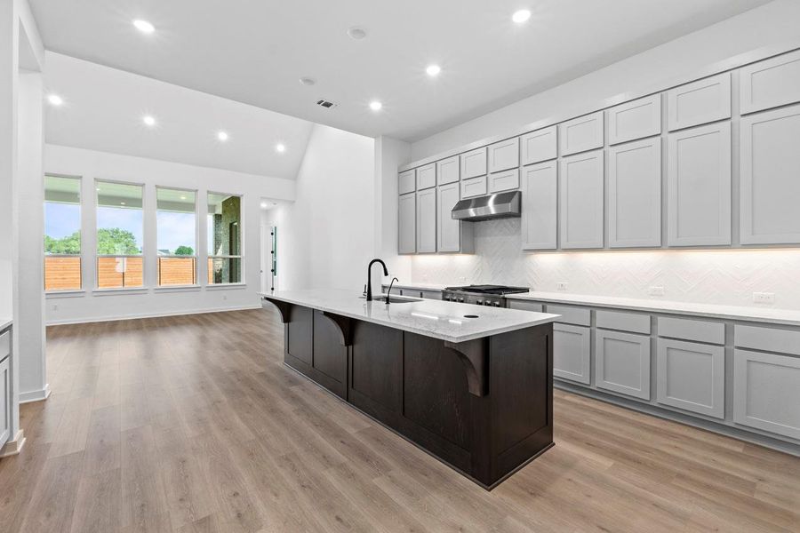 Image 15 of a home in Broken Oak. Image 15 of a home in Broken Oak.