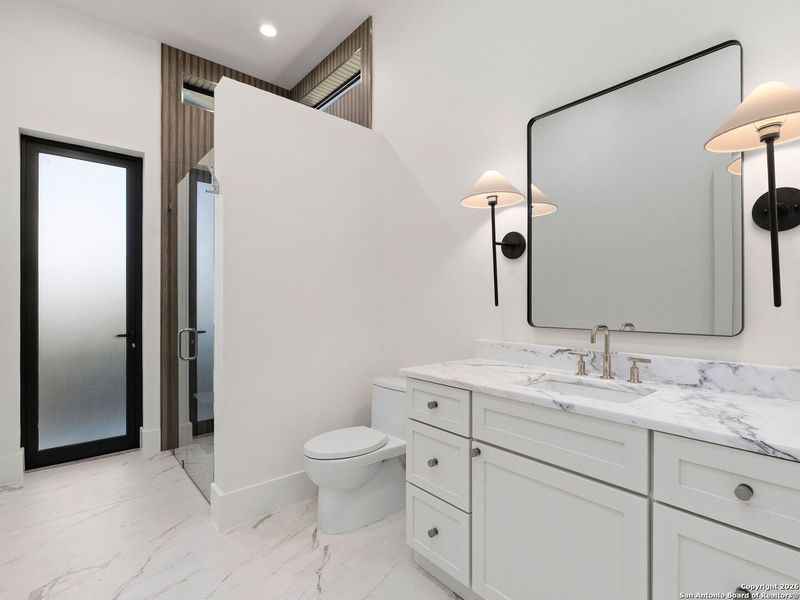 Furnished interior view inside a new home in , Boerne (Image 13).