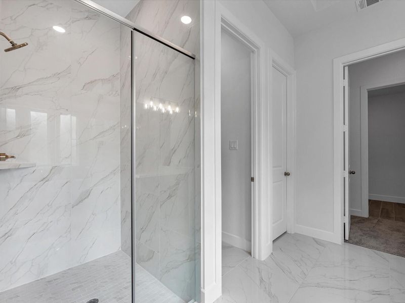 Spacious, unfurnished interior of a new home in COLTON®, Todd Mission (Image 18).