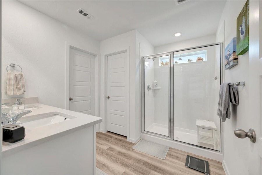 Furnished interior view inside a new home in Pelican Pointe, Texas City (Image 18).
