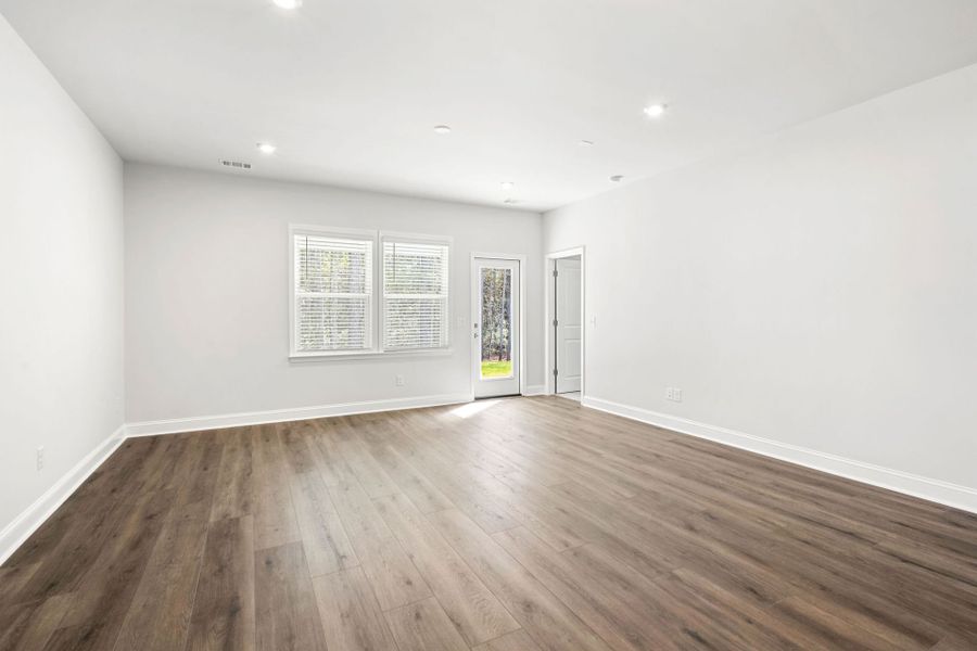 Spacious, unfurnished interior of a new home in Waterways, Richmond Hill (Image 18). Spacious, unfurnished interior of a new home in Waterways, Richmond Hill (Image 18).