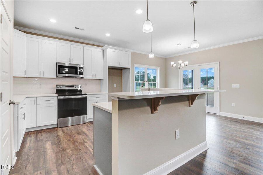 19-102 Chester Pl-18