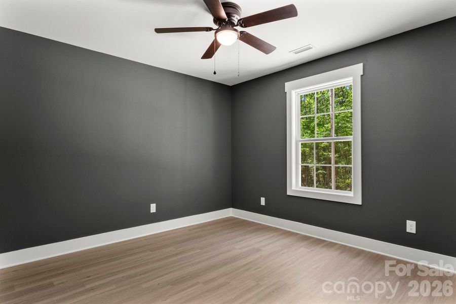 Spacious, unfurnished interior of a new home in , York (Image 33).