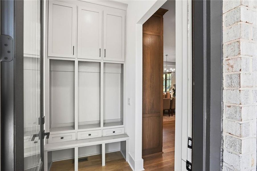 Furnished interior view inside a new home in , Roswell (Image 54).