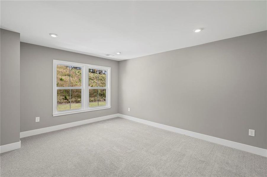 Spacious, unfurnished interior of a new home in Twin Lakes, Hoschton (Image 19).