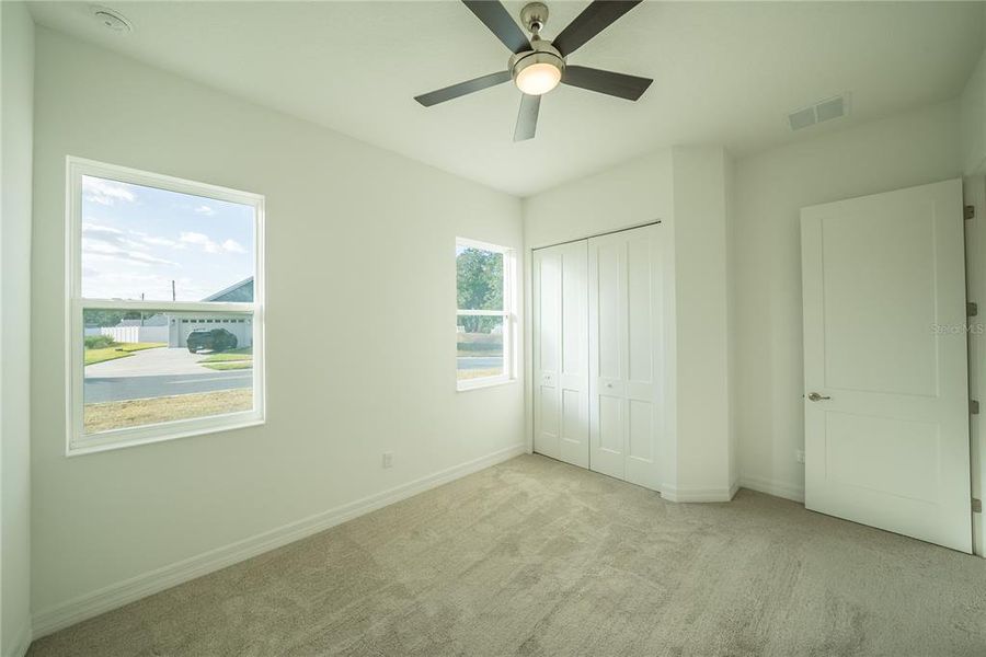 Spacious, unfurnished interior of a new home in , Ocala (Image 23).