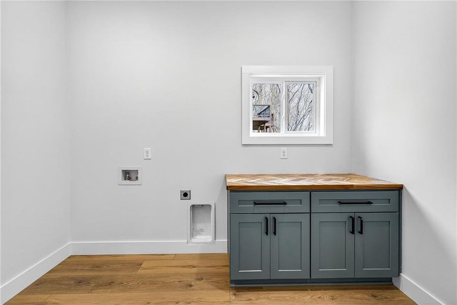 Image 40 of a home in .