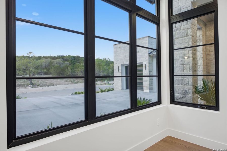 Image 47 of a home in .