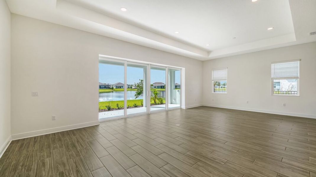 Spacious, unfurnished interior of a new home in Canoe Creek, Parrish (Image 26).