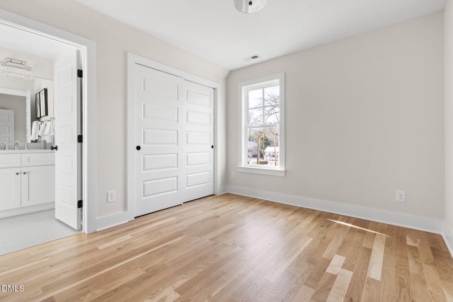 1404-Englewood-129 1404-Englewood-129