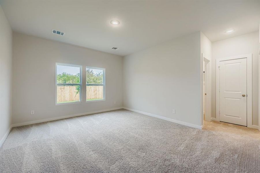 Spacious, unfurnished interior of a new home in MiraVerde, Crowley (Image 10). Spacious, unfurnished interior of a new home in MiraVerde, Crowley (Image 10).