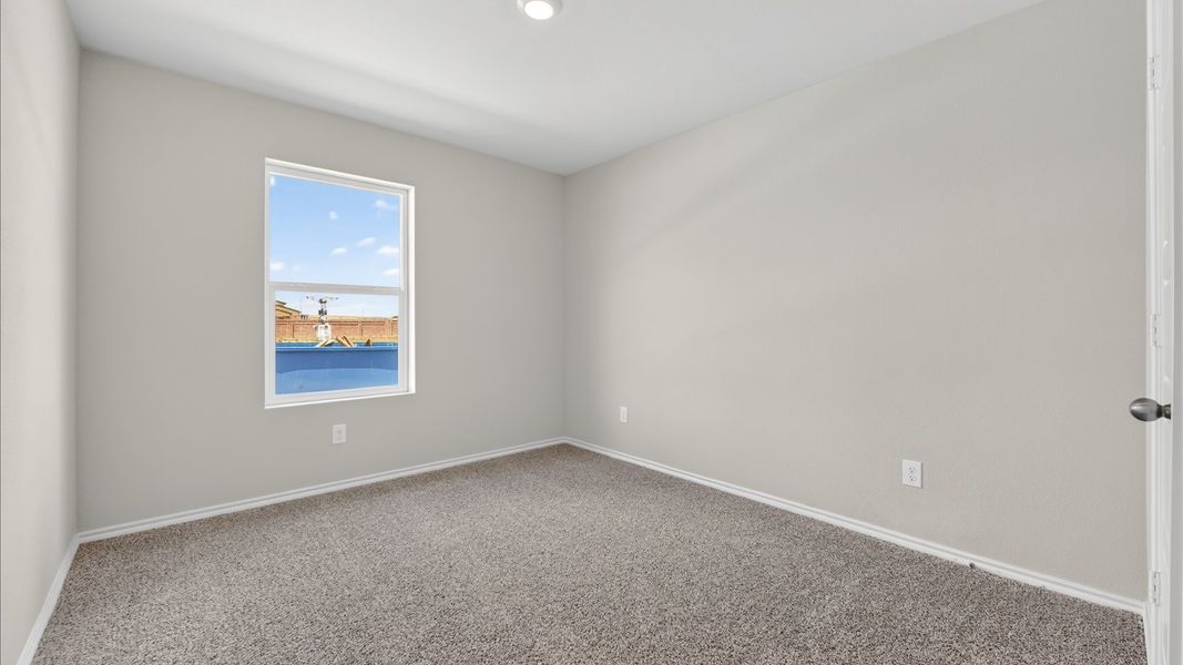 Representative unfurnished interior of a home built from the Bailey by D.R. Horton in Sunnycreek, Crowley (Image 38).