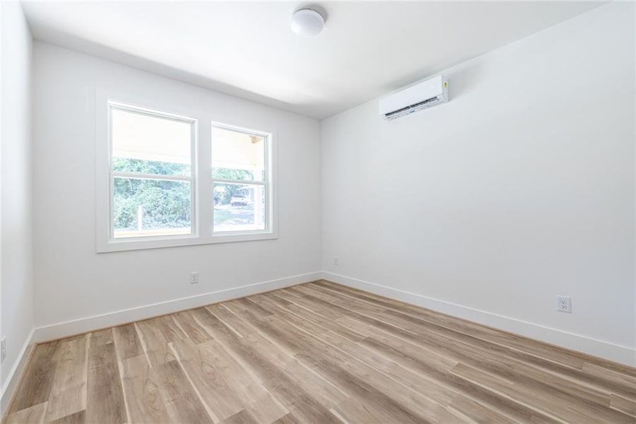 Spacious, unfurnished interior of a new home in , Atlanta (Image 20).