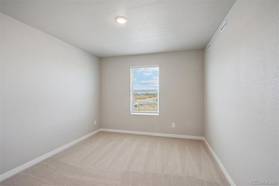 Spacious, unfurnished interior of a new home in , Fort Lupton (Image 22).