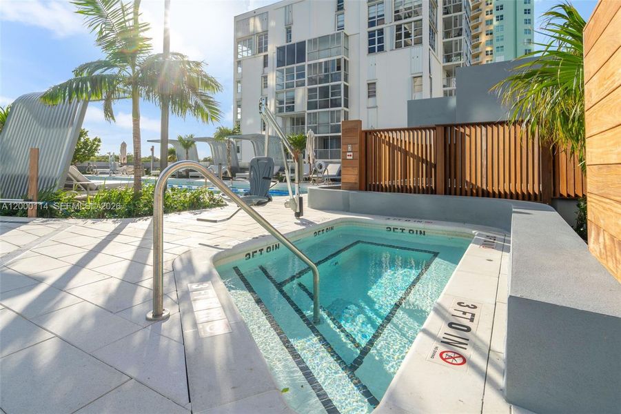 Condo located in Miami, FL showcasing its design and architecture (Image 38). Condo located in Miami, FL showcasing its design and architecture (Image 38).