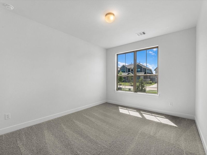 Spacious, unfurnished interior of a new home in Fulshear Lakes, Fulshear (Image 18).