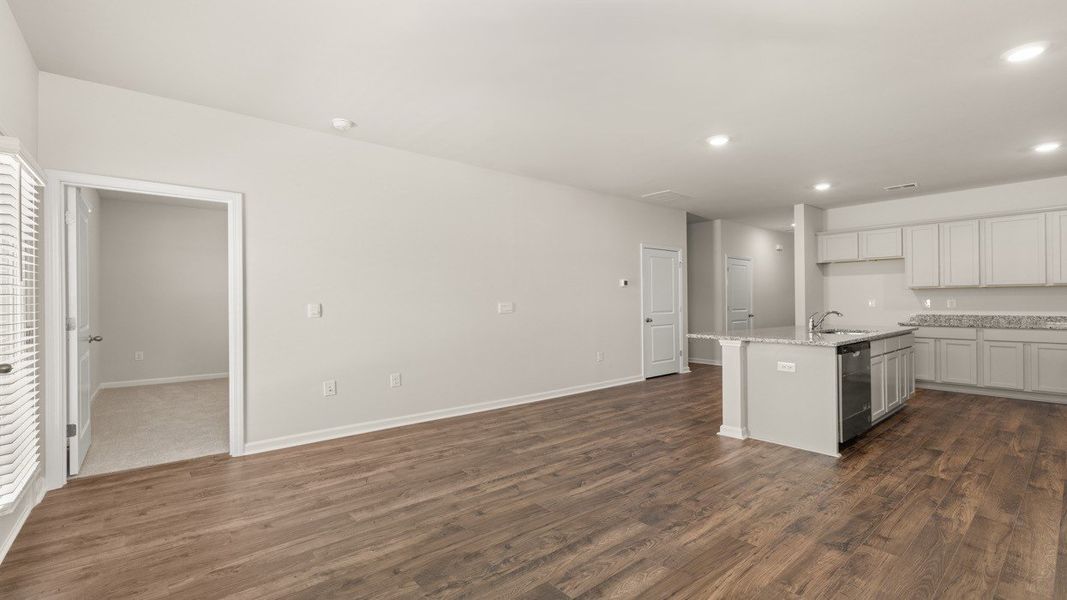 Spacious, unfurnished interior of a new home in Byrd Village, Graniteville (Image 13).