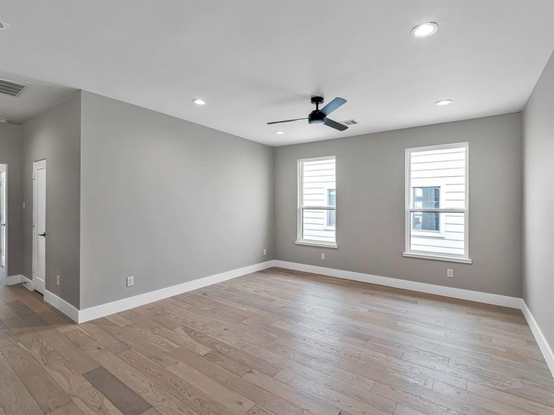 Image 22 of a home in .