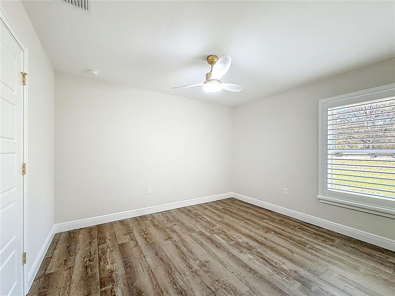 Spacious, unfurnished interior of a new home in , Ocala (Image 20).