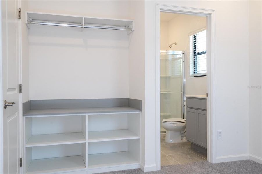 Furnished interior view inside a new home in , Orlando (Image 37).