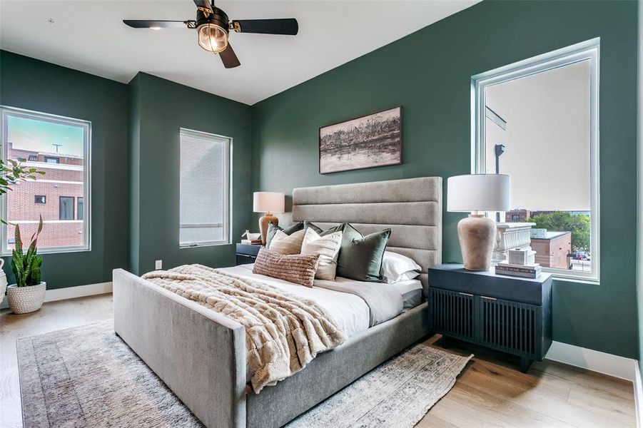 Furnished interior view inside a new home in , Grapevine (Image 11).