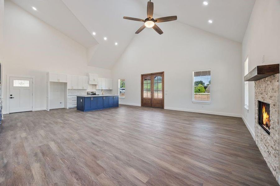 Spacious, unfurnished interior of a new home in , Rhome (Image 16). Spacious, unfurnished interior of a new home in , Rhome (Image 16).