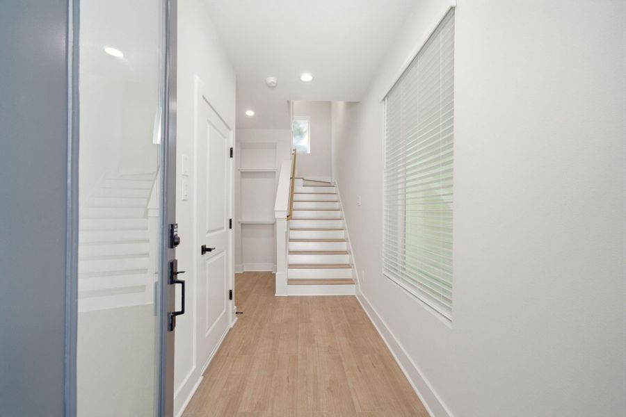 Spacious, unfurnished interior of a new home in Cedar Post, Houston (Image 16). Spacious, unfurnished interior of a new home in Cedar Post, Houston (Image 16).