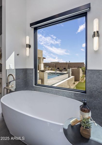 20-web-or-mls-IMG_8444a 20-web-or-mls-IMG_8444a