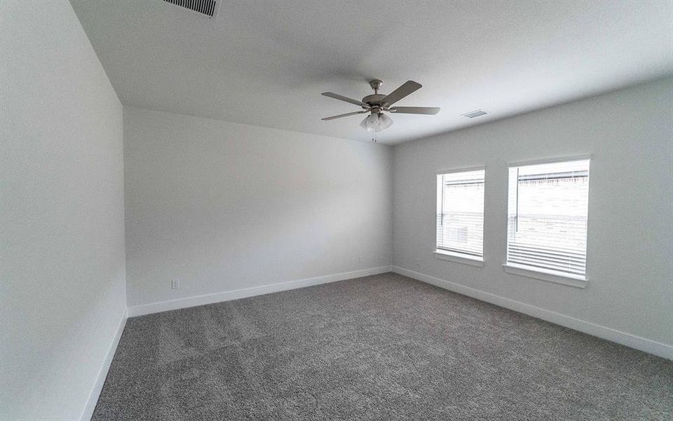 Spacious, unfurnished interior of a new home in Pebblebrook, Sherman (Image 10).
