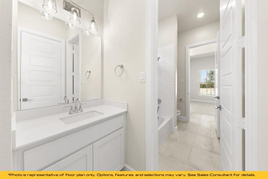 Representative furnished interior of a home built from the The Cayman by Stonefield Homes in The Highlands, Rockwall (Image 67).