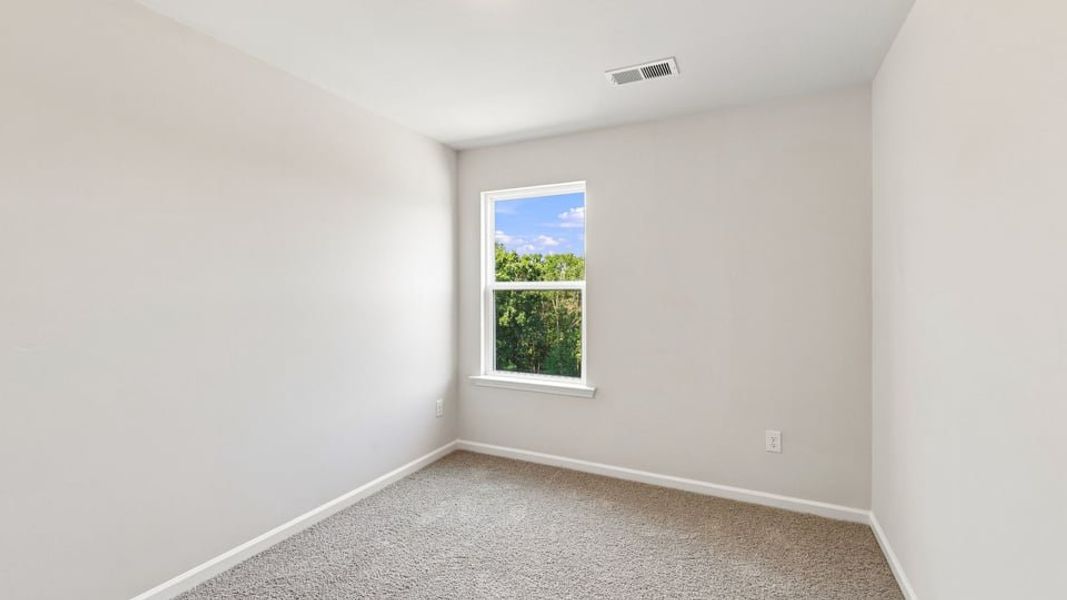 Spacious, unfurnished interior of a new home in Baxter Village, Boiling Springs (Image 24).