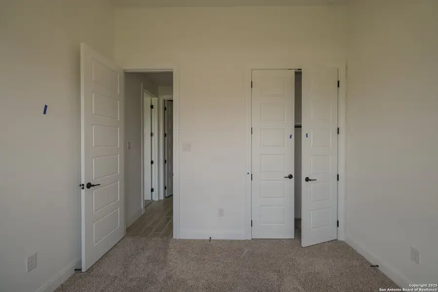 Spacious, unfurnished interior of a new home in Everly Estates, San Antonio (Image 12).