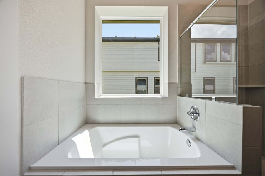 12239 Danza Dr - Juniper C - Primary Bathroom 12239 Danza Dr - Juniper C - Primary Bathroom