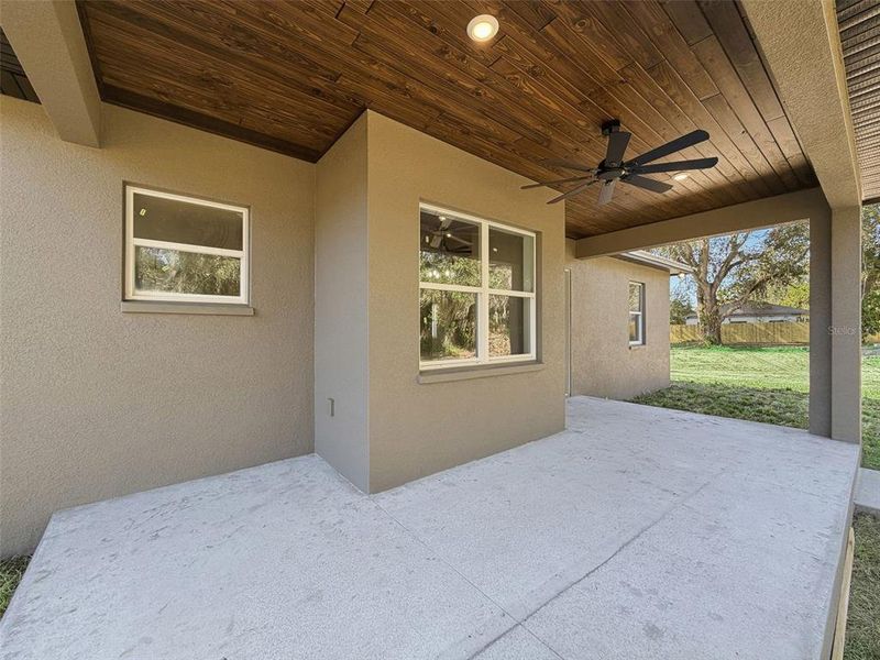 Exterior details and patio area of a home in , Lakeland (Image 41).