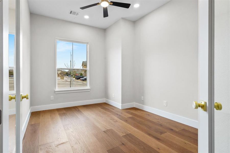 Spacious, unfurnished interior of a new home in , North Richland Hills (Image 31).