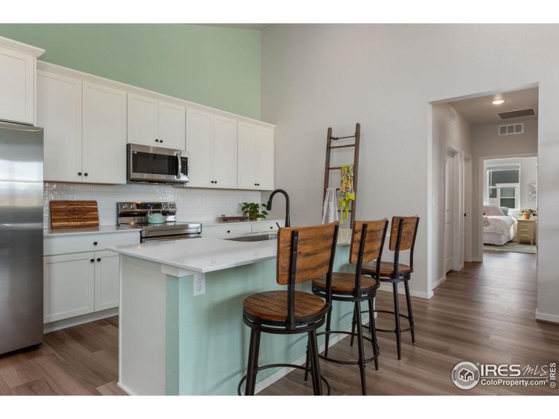 White Quartz Countertops