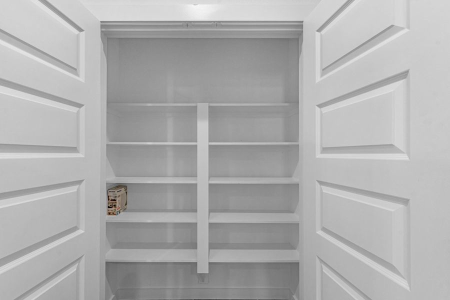 Close-up of interior finishes inside a home in Huntington Place, Rosharon (Image 13).