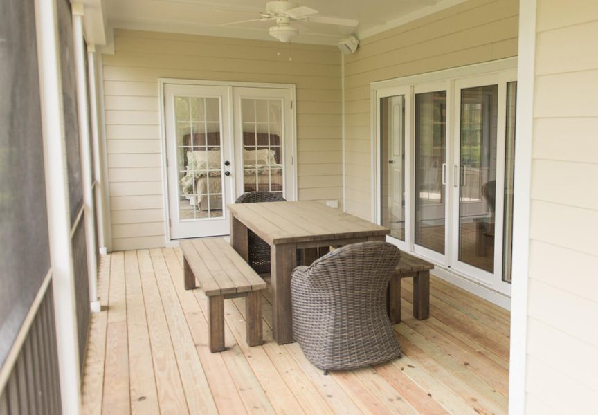 Representative exterior details of a home built from the Ansley by Bill Clark Homes in Sidbury Landing, Wilmington (Image 30).