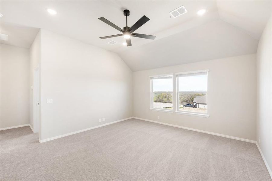 Spacious, unfurnished interior of a new home in Timberbrook, Justin (Image 34).