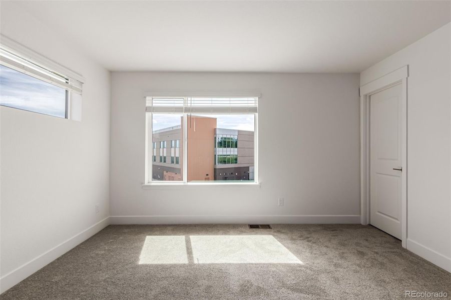 Spacious, unfurnished interior of a new home in Ascent at Inverness, Englewood (Image 26).