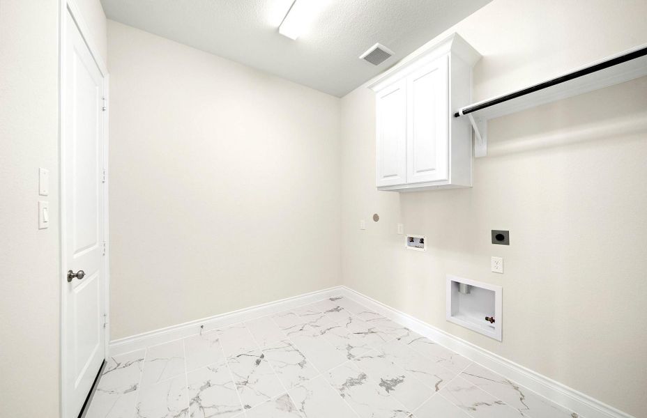 Image 35 of a home in Bridgeland 50'. Image 35 of a home in Bridgeland 50'.