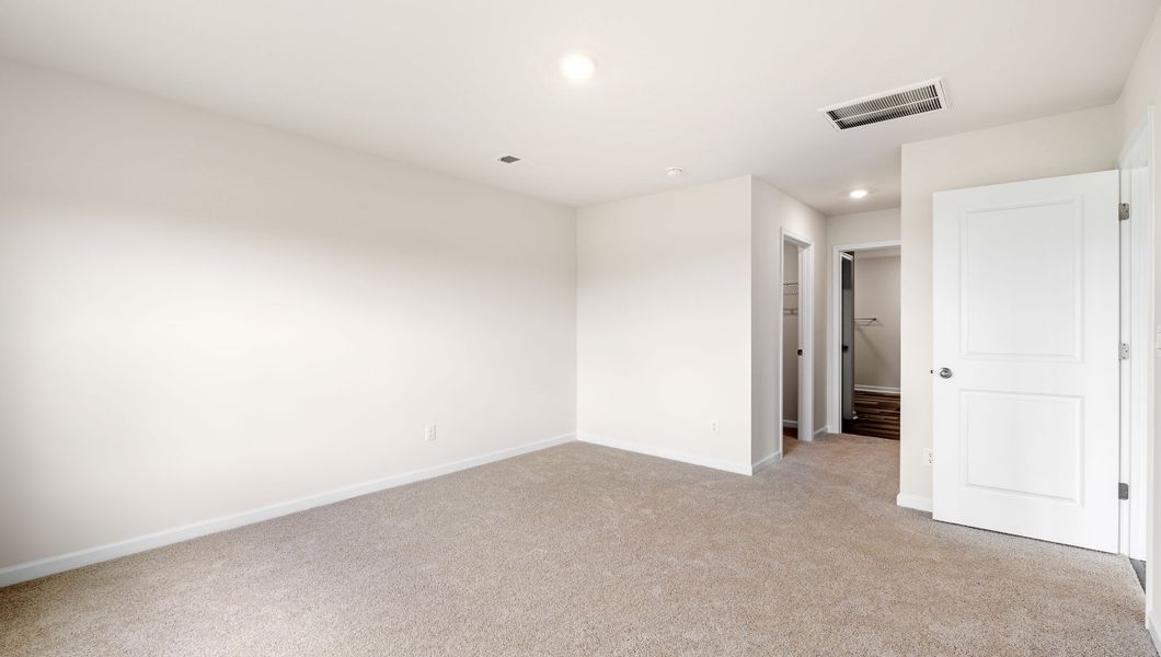 Spacious, unfurnished interior of a new home in Waverly Station, Greenwood (Image 19).