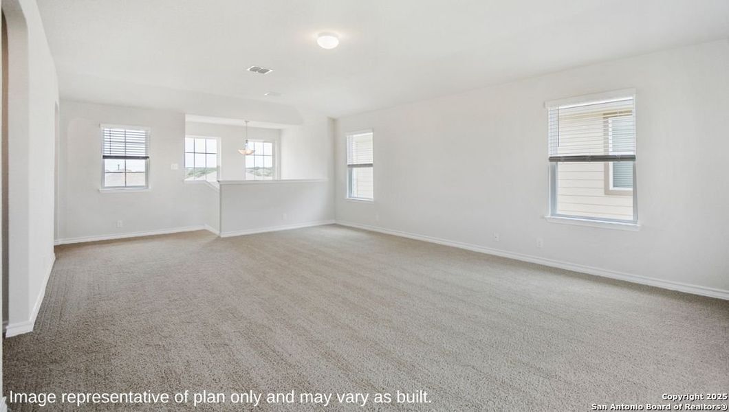 Spacious, unfurnished interior of a new home in The Canyons at Amhurst, San Antonio (Image 11).