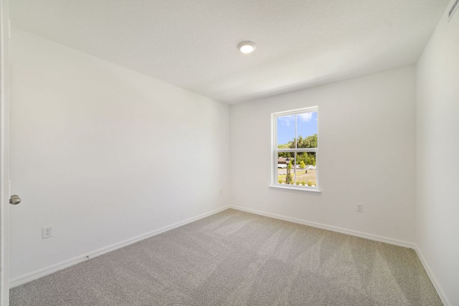 Spacious, unfurnished interior of a new home in Aulin Square, Oviedo (Image 34).