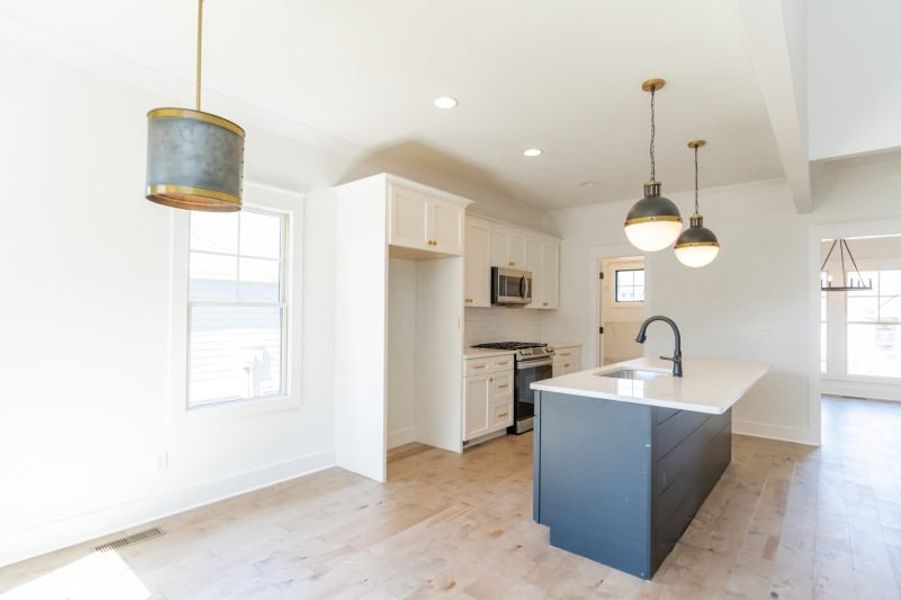 Representative furnished interior of a home built from the Maybrook by Riverstone Construction, LLC in Faith View, Ooltewah (Image 7).