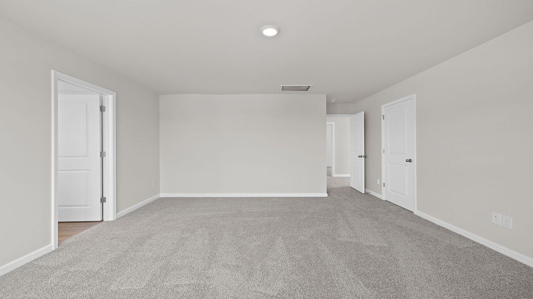 Spacious, unfurnished interior of a new home in Cloverdale Hills, Piedmont (Image 28). Spacious, unfurnished interior of a new home in Cloverdale Hills, Piedmont (Image 28).