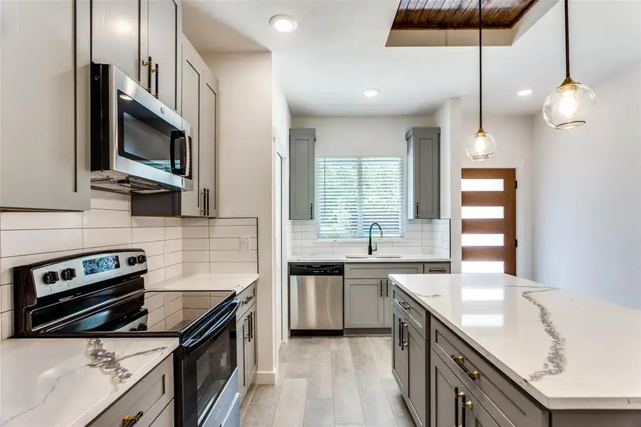 Furnished interior view inside a new home in , Fort Worth (Image 8).