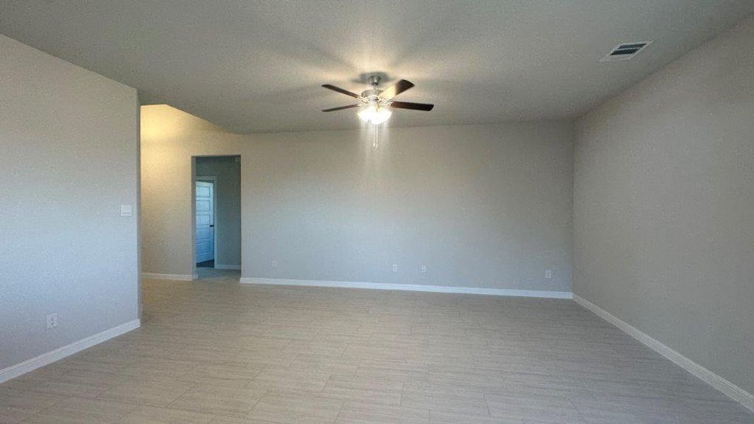 Spacious, unfurnished interior of a new home in Lankford Farms, Cleburne (Image 13). Spacious, unfurnished interior of a new home in Lankford Farms, Cleburne (Image 13).