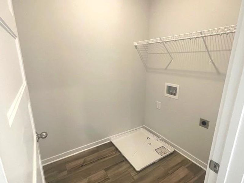 Spacious, unfurnished interior of a new home in Ponderosa Farms Estates, Gainesville (Image 23).